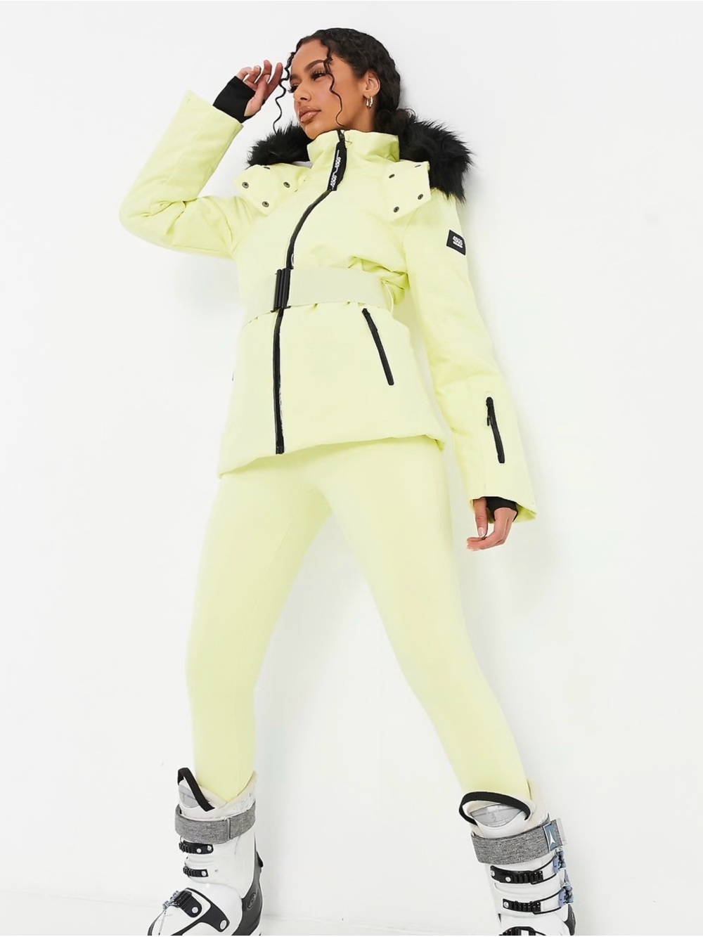 ASOS 4505 Women's Ski Jacket - Yellow w/ black Faux-Fur Trim (size 4) Never Worn